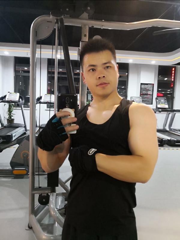 范迪塞尔的第二张照片--内蒙古闪婚服务中心