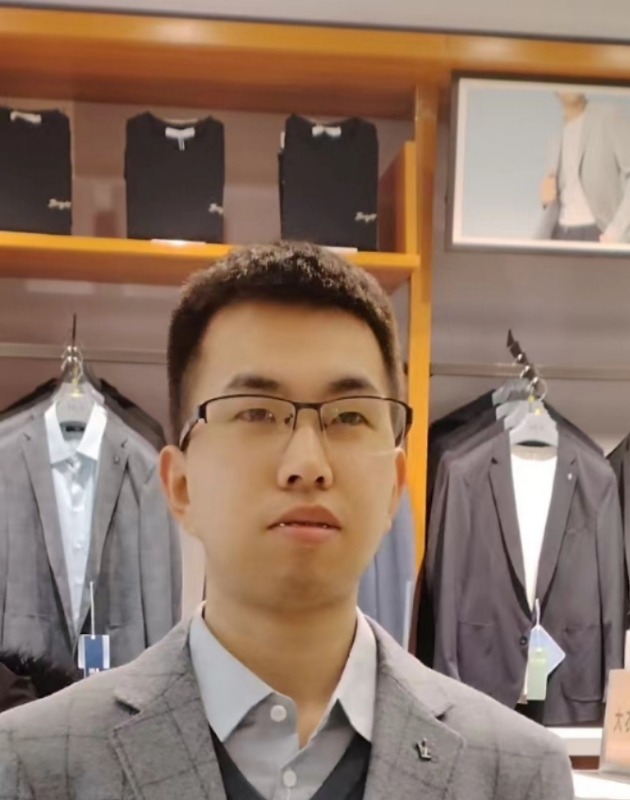吴桐的第一张照片--内蒙古闪婚服务中心